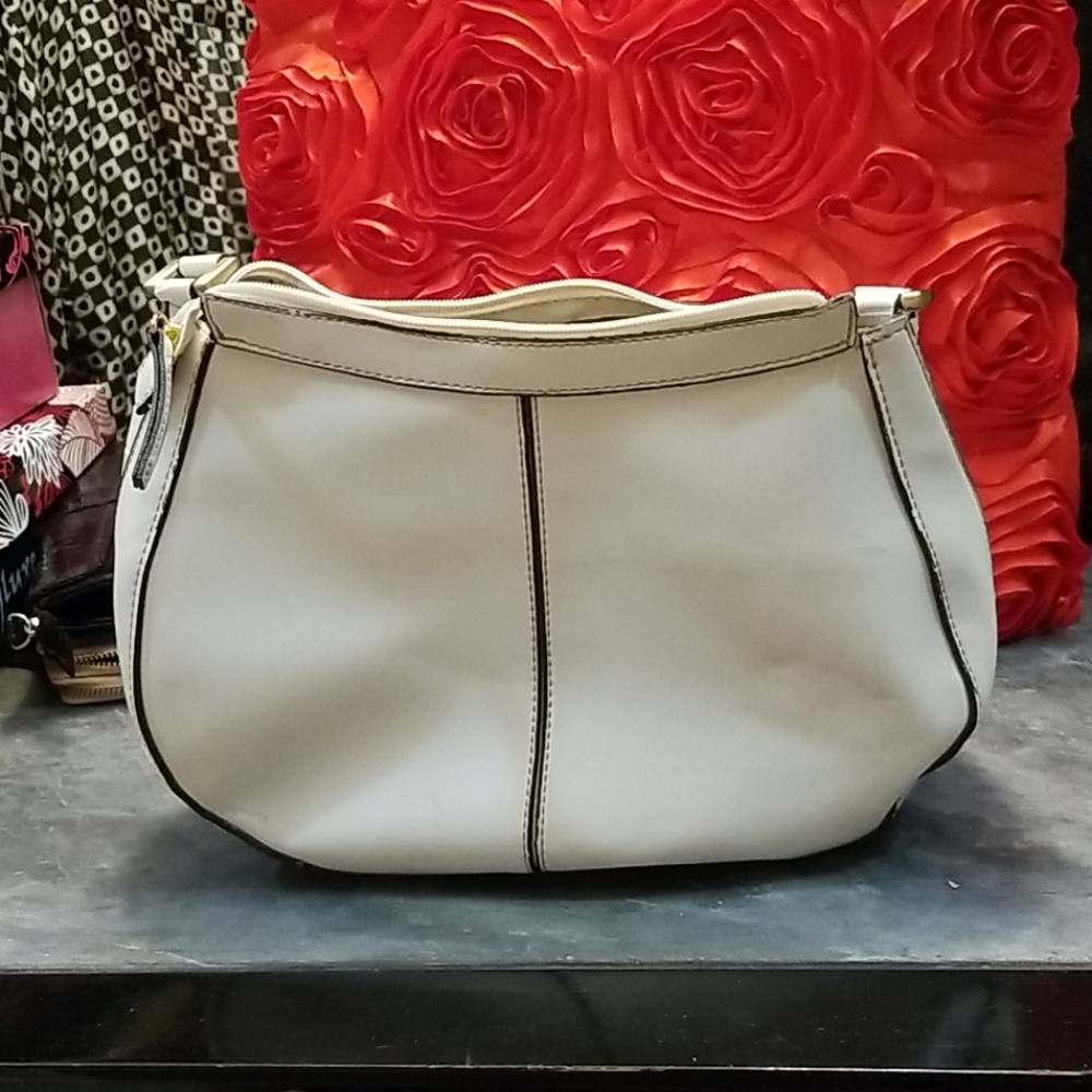 Emilie M tote